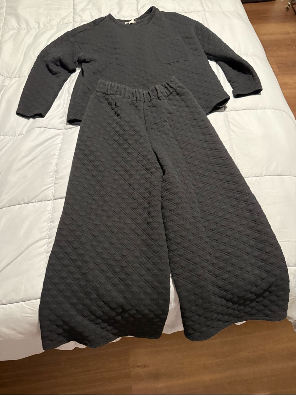 Quilted Two-Piece Lounge Set - Black